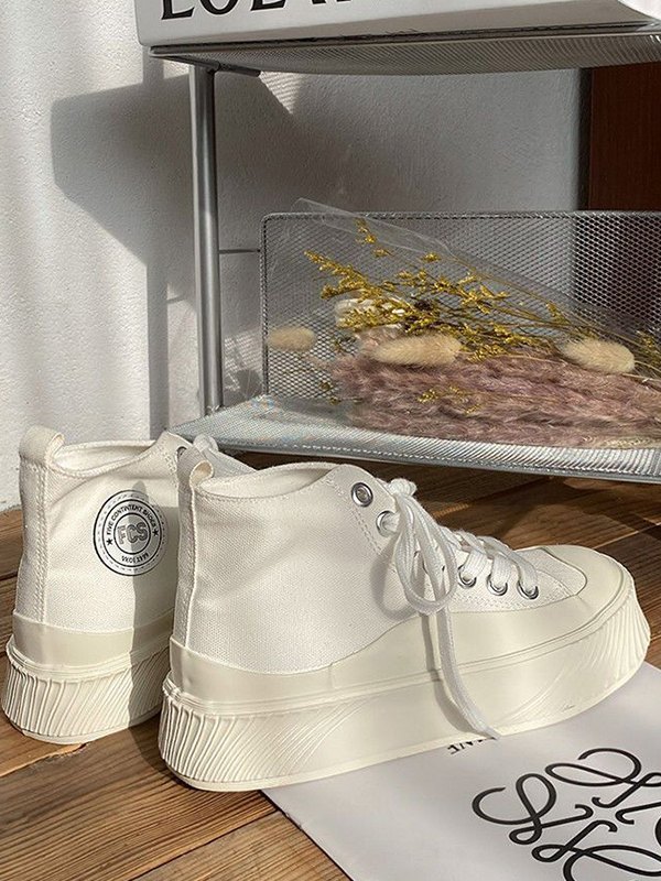 Sneaker alta con suela en contraste-4